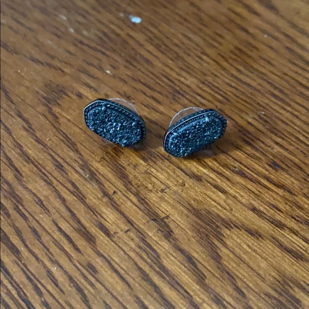 Kendra Scott earrings